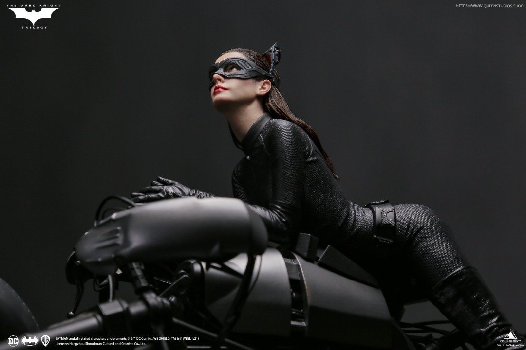 catwoman batpod statue